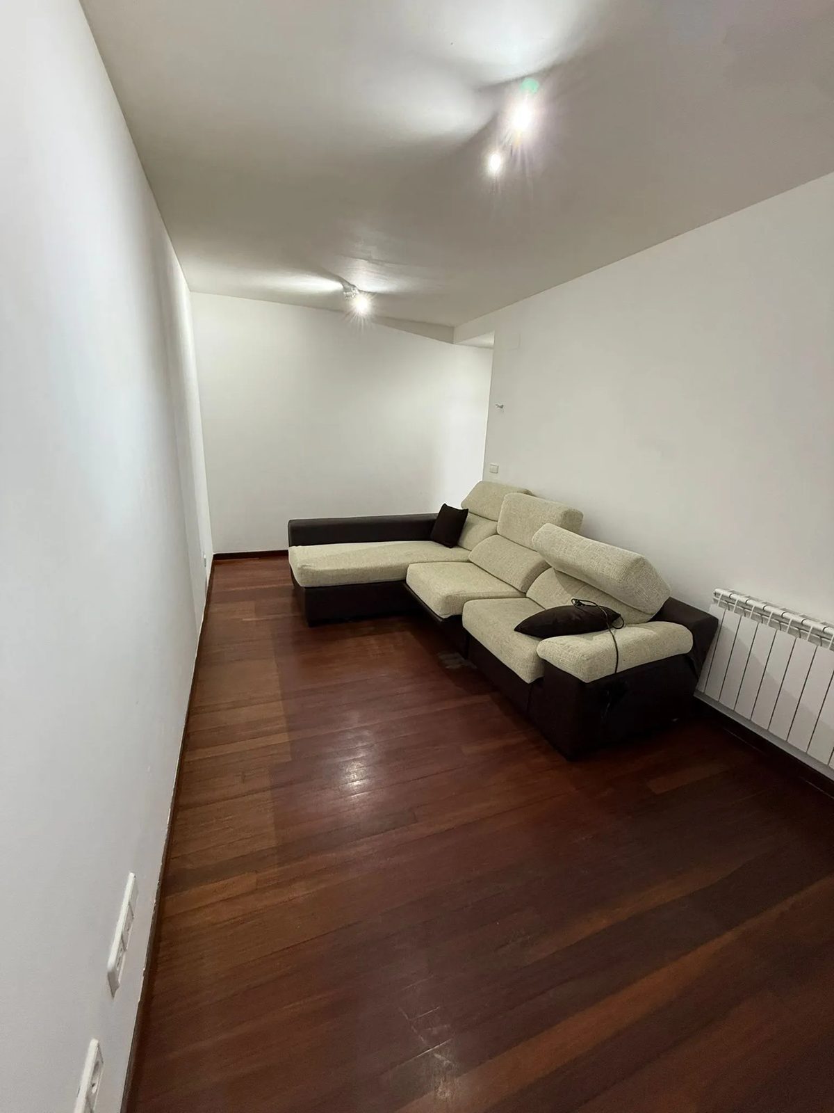 Planta baja exterior con terraza de 25 m² en Ampuero